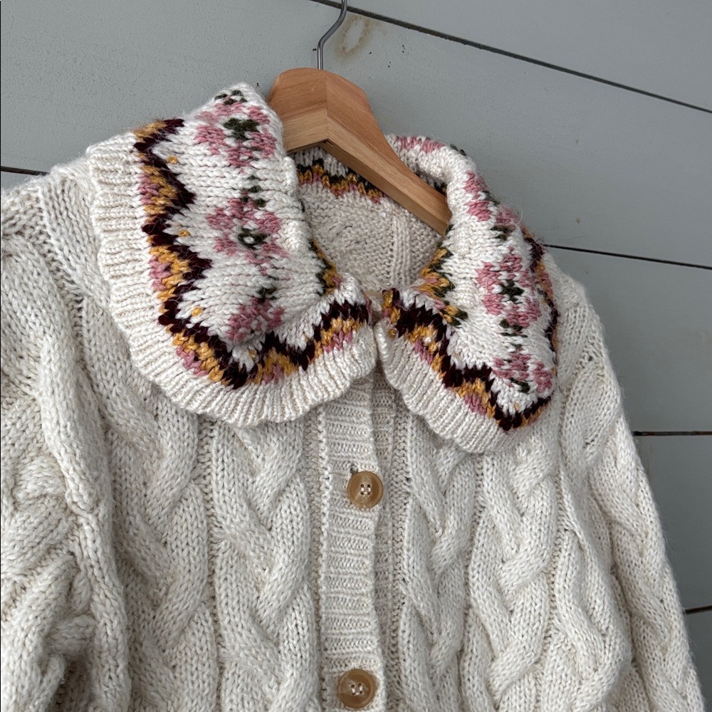 Mango Cream Cable-Knit Cardigan with Floral Collar - Picture 5 of 6